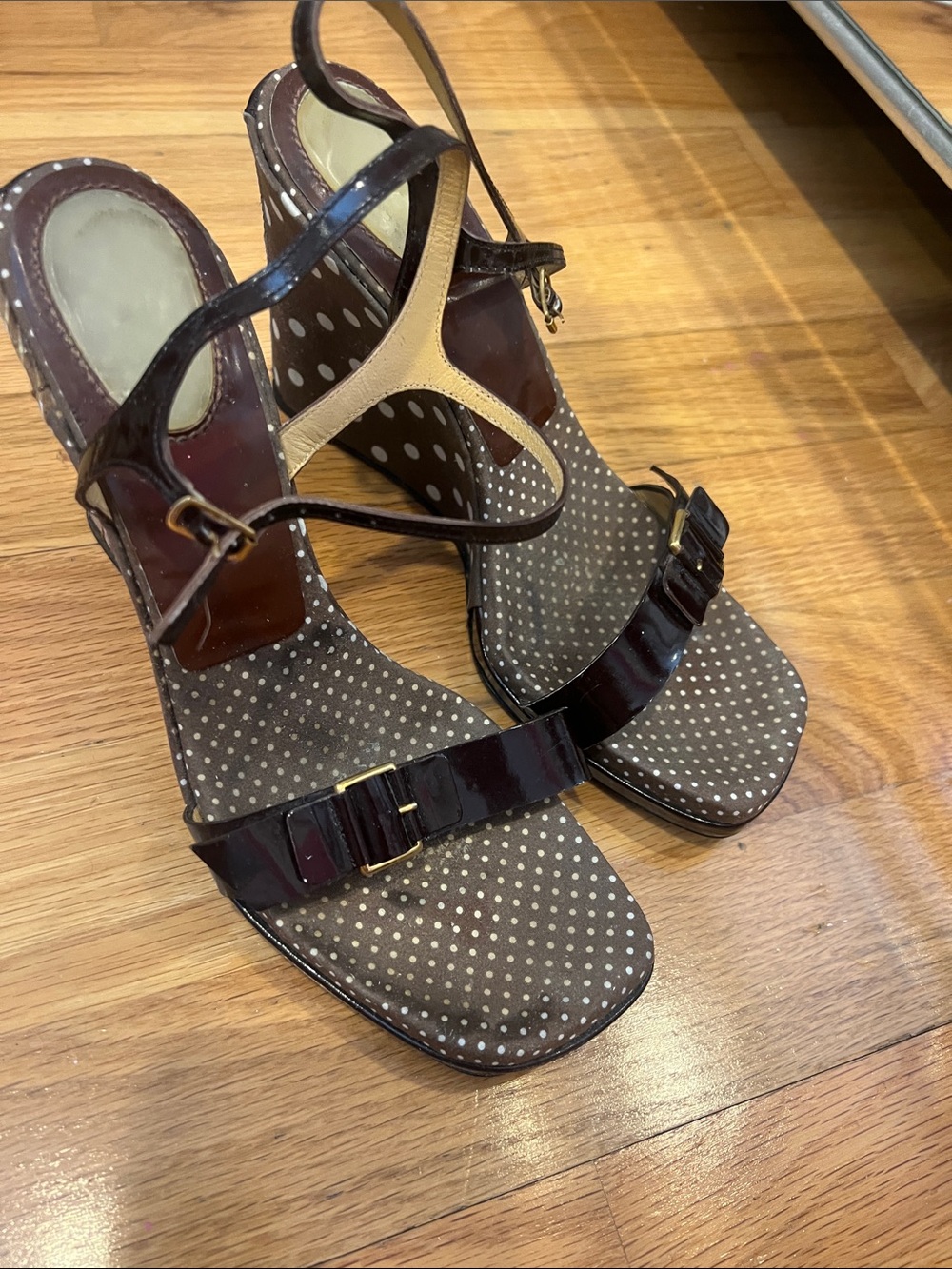 Casadei Brown Patent Leather Polka Dot Wedge Sandals - Picture 2 of 11